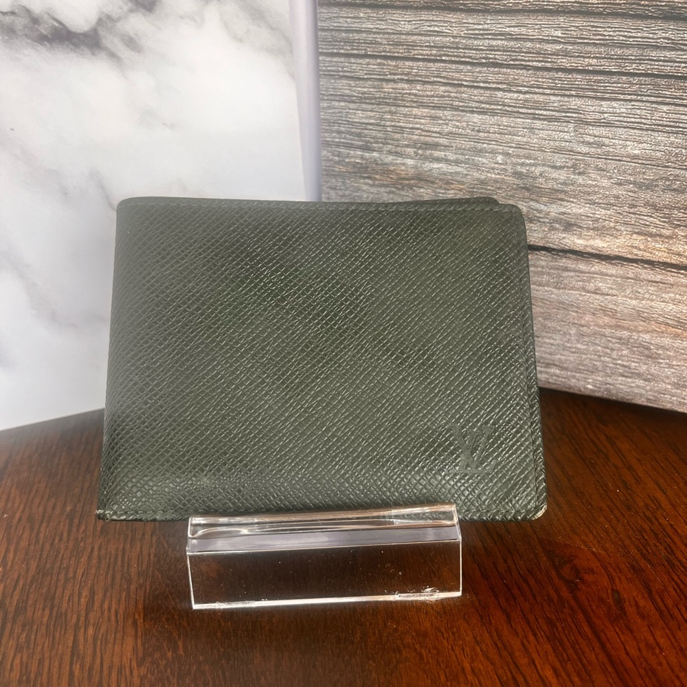 Louis Vuitton green bi fold